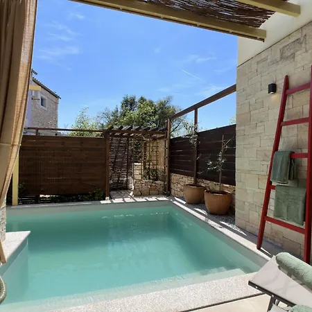 Ferienvilla Nascota Mit Eigenem Pool By Interhome Vakantiehuis