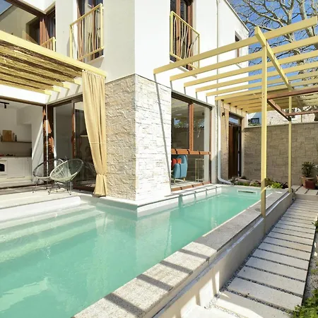 Ferienvilla Nascota Mit Eigenem Pool By Interhome *