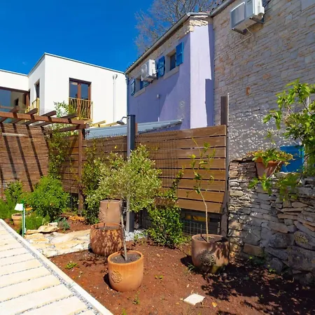 Ferienvilla Nascota Mit Eigenem Pool By Interhome *
