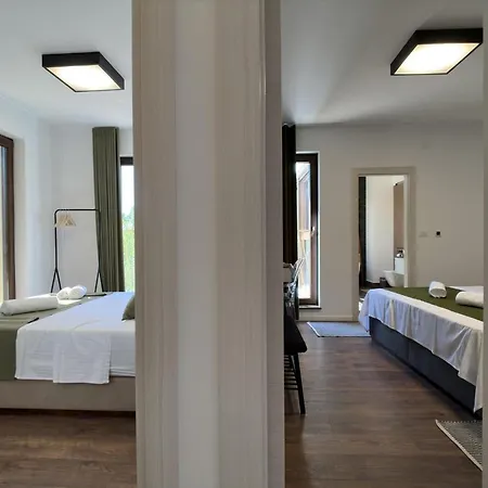 Feriehus Ferienvilla Nascota Mit Eigenem Pool By Interhome *